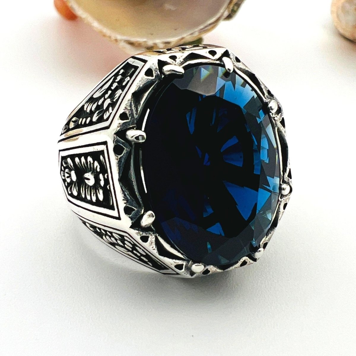 Blue Sapphire Stone Men's Silver Ring - TryAladdin