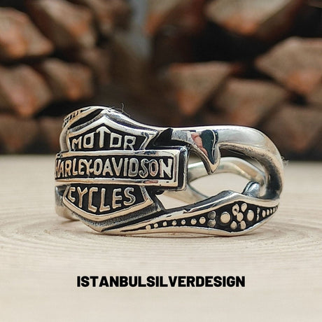 Harley Davidson Motorcycle Signet Ring - TryAladdin