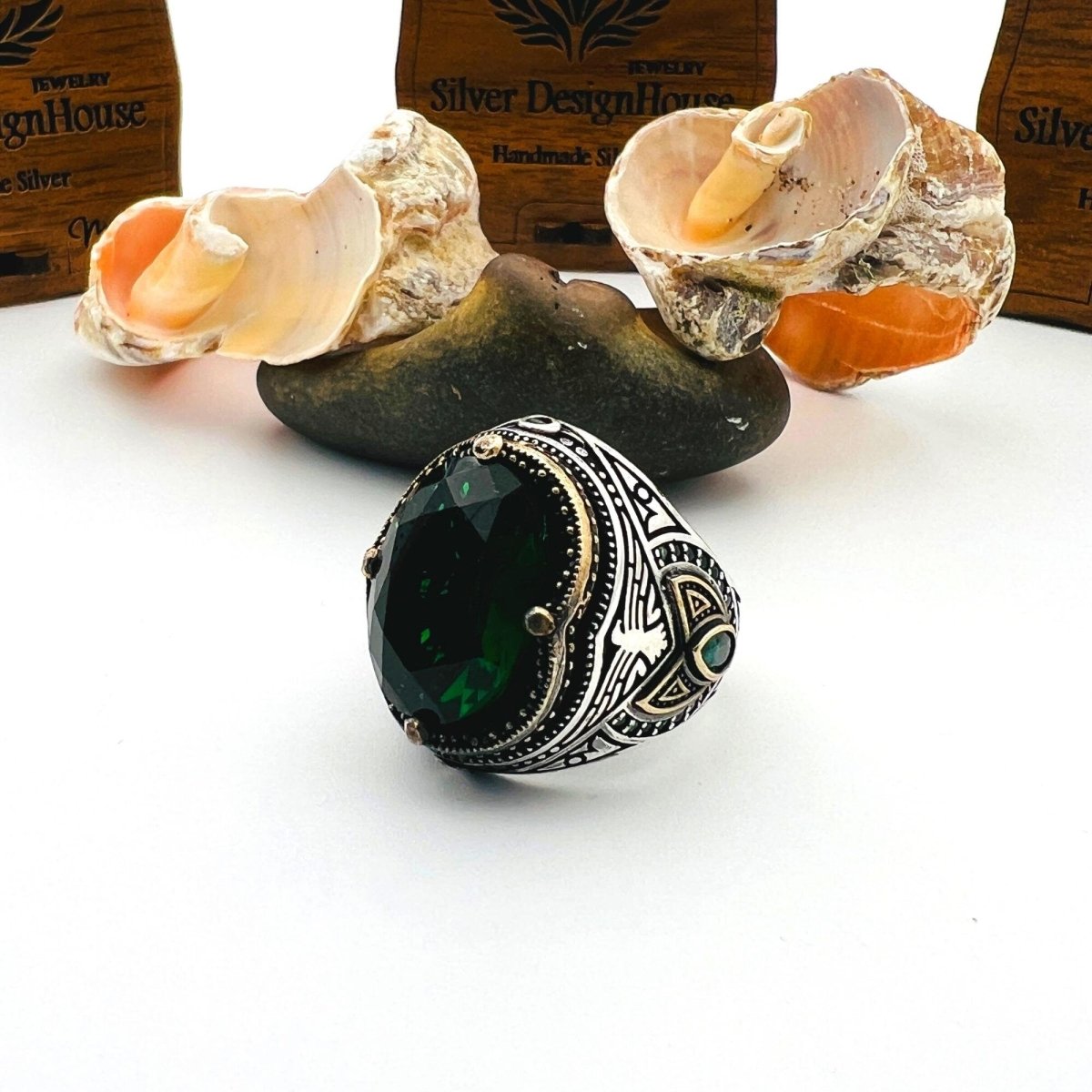 Men's Green Emerald Oval Stone Silver Ring - TryAladdin