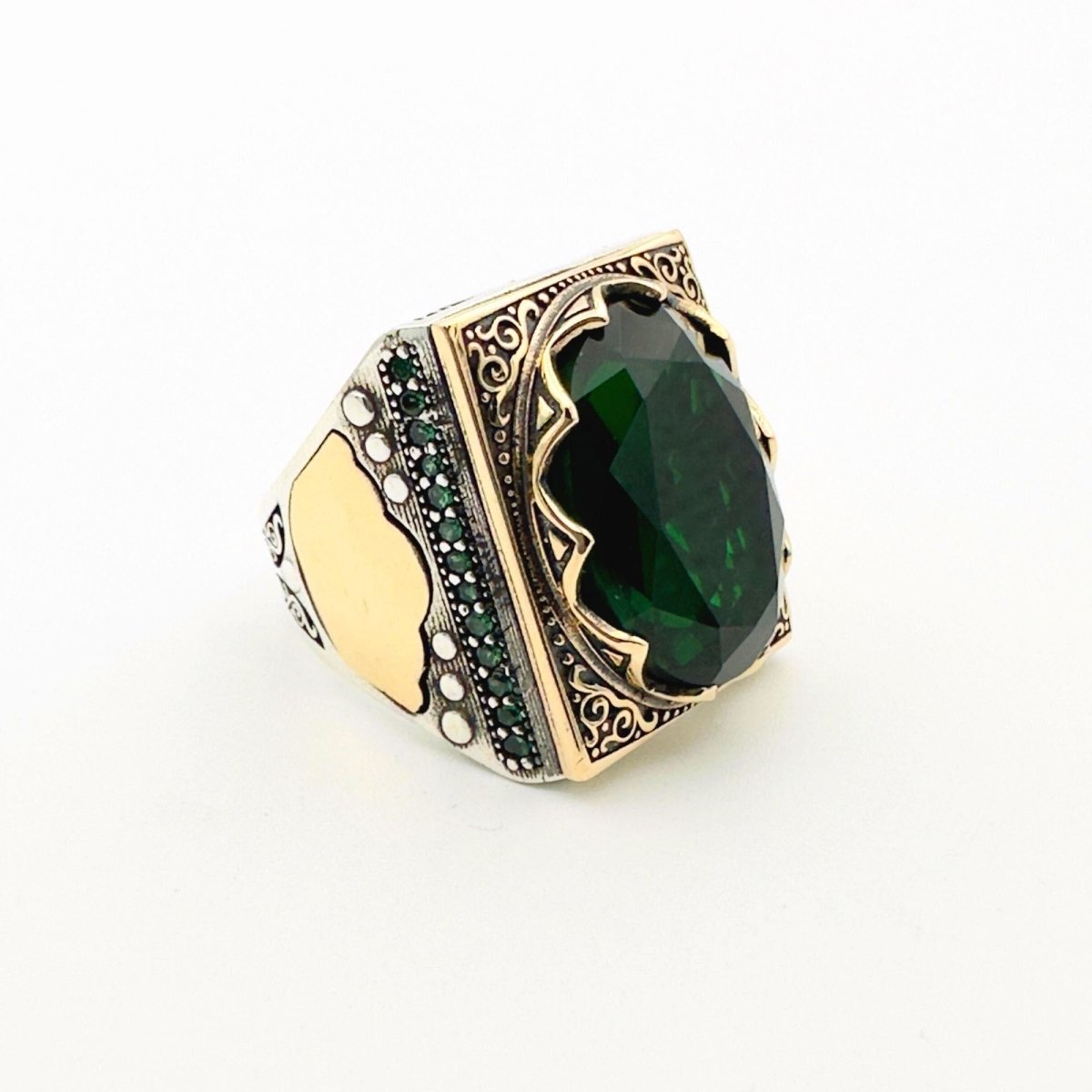 Men's Green Emerald Silver Ring - TryAladdin