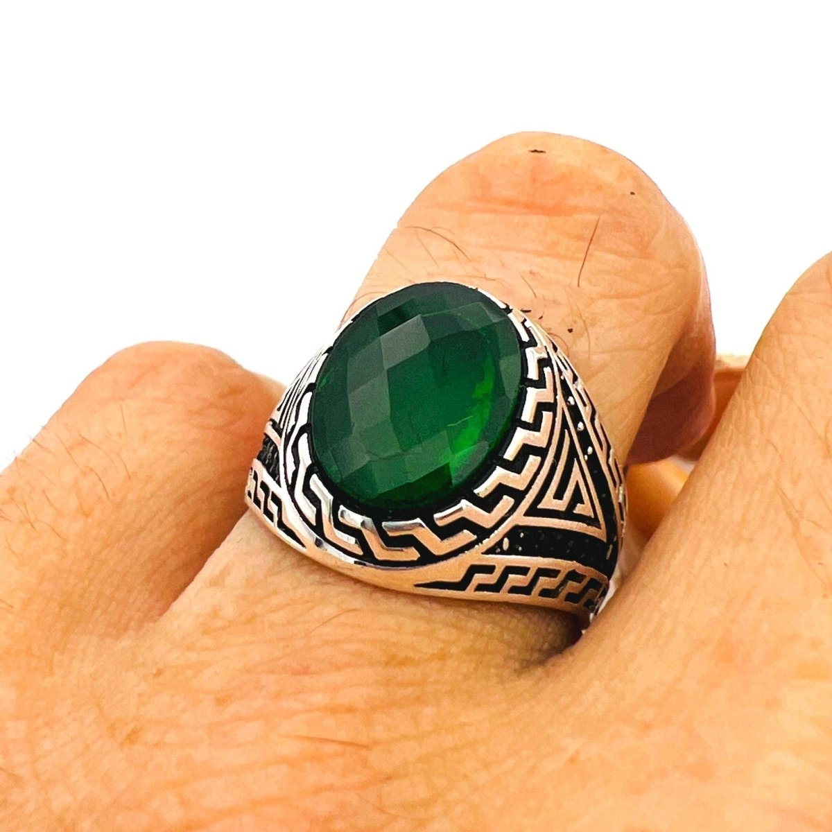 Men's Green Emerald Stone Ring - TryAladdin