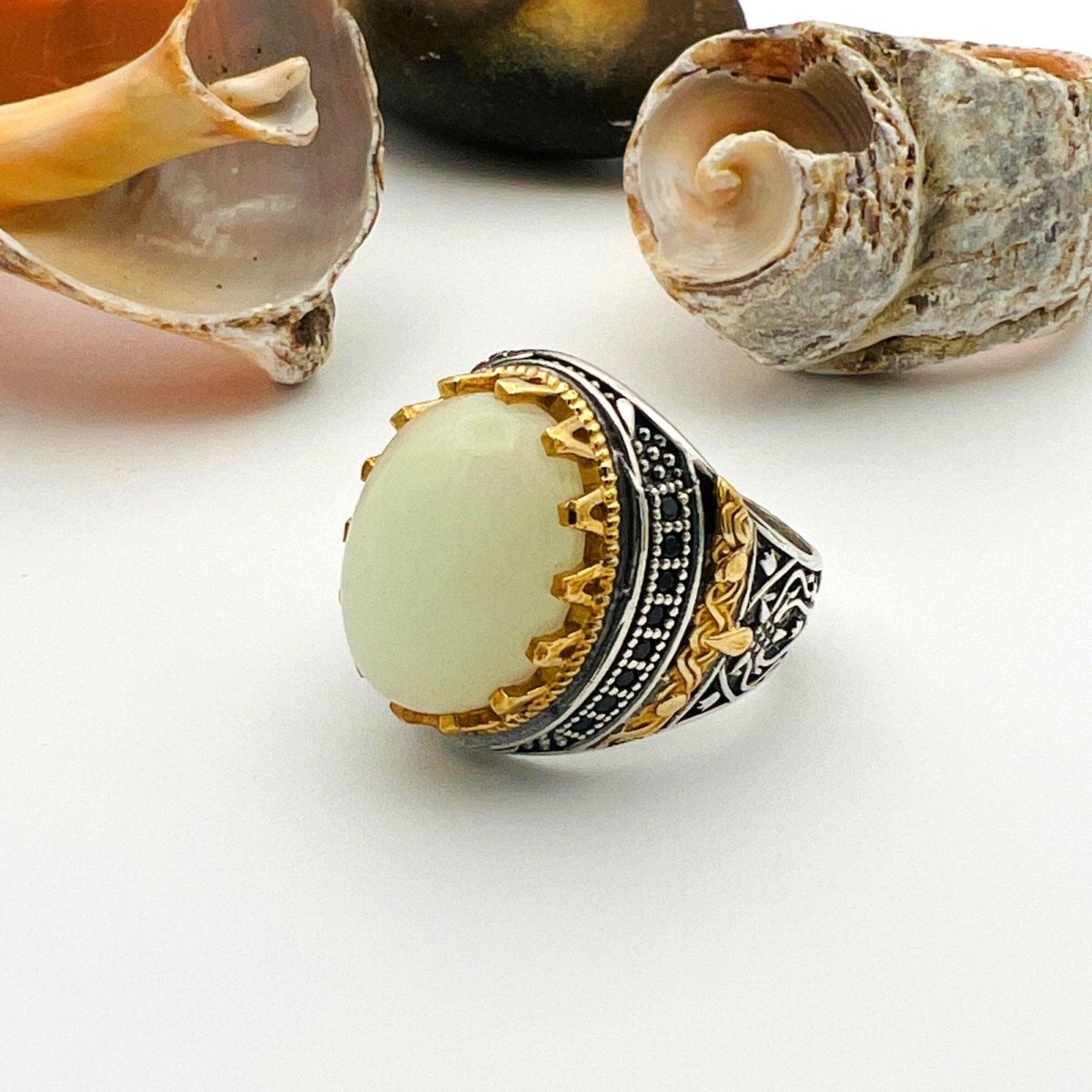 Men's Handmade Silver Ring with Cat's Eye White Stone - TryAladdin