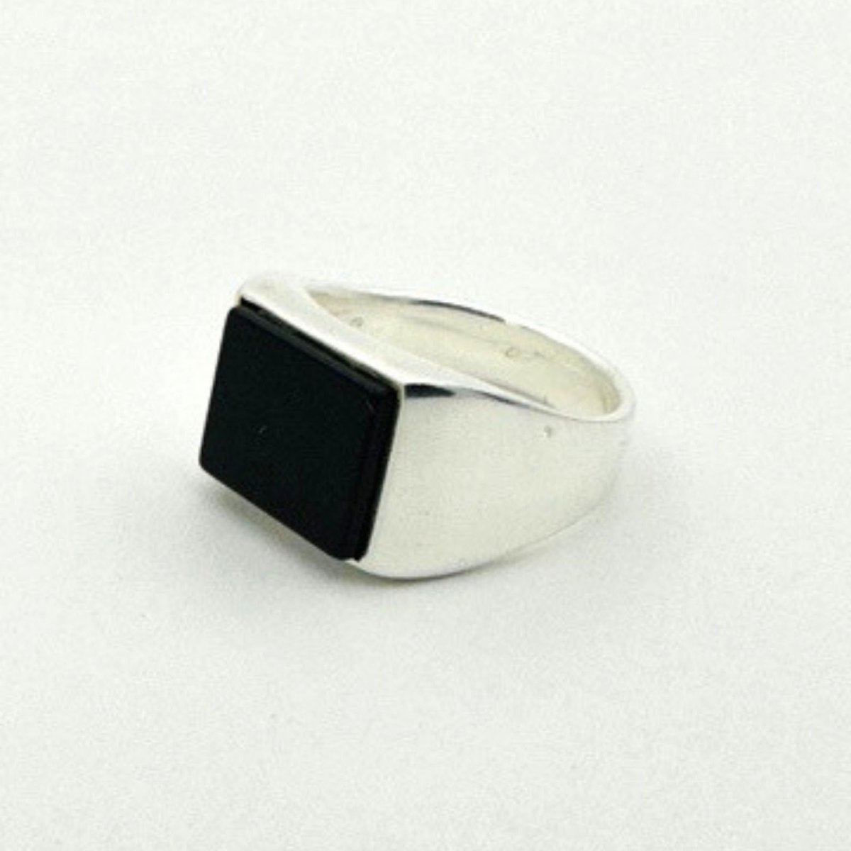 Men's Natural Black Onyx Silver Rectangle Ring - TryAladdin