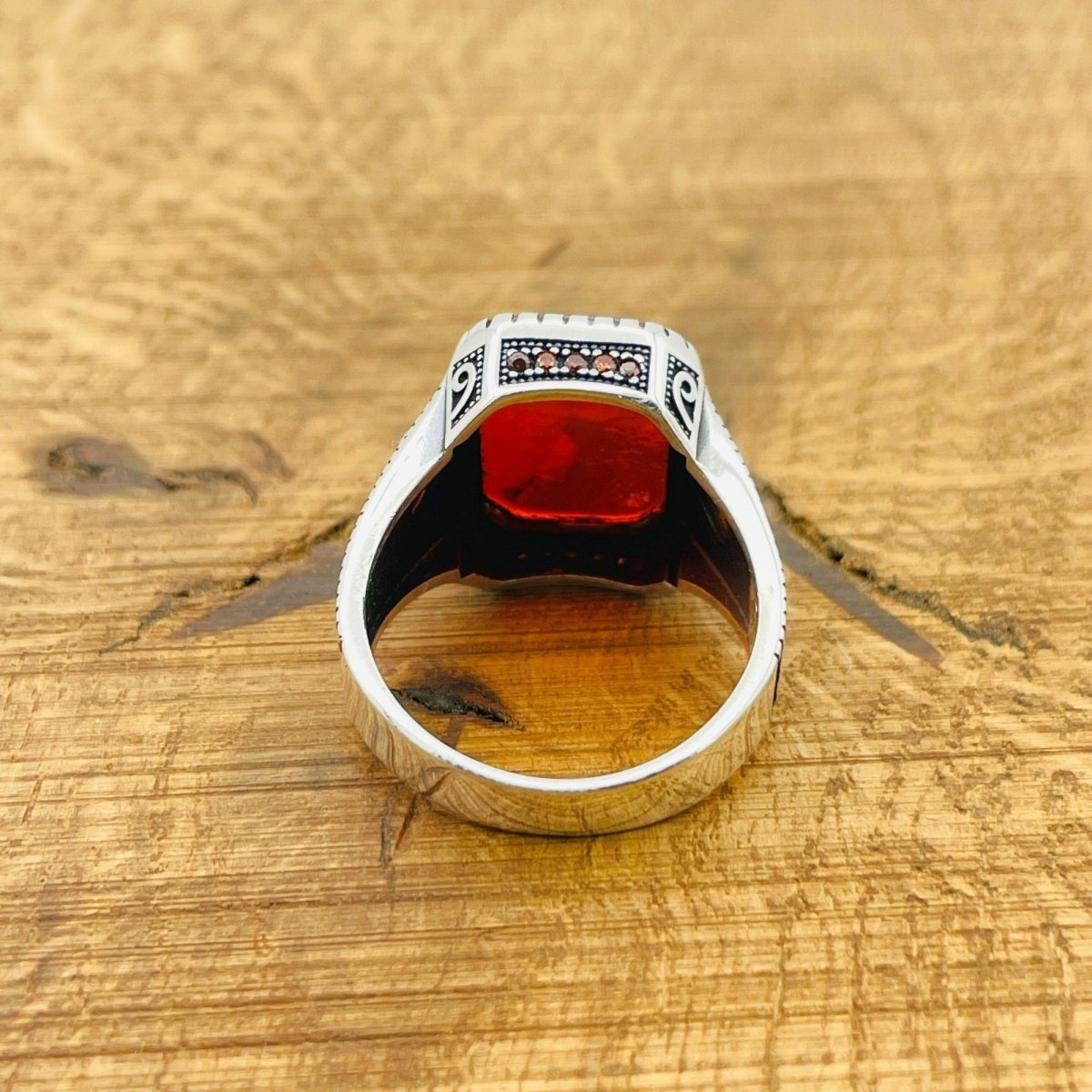 Men's Red Aqeeq Stone Ring - TryAladdin