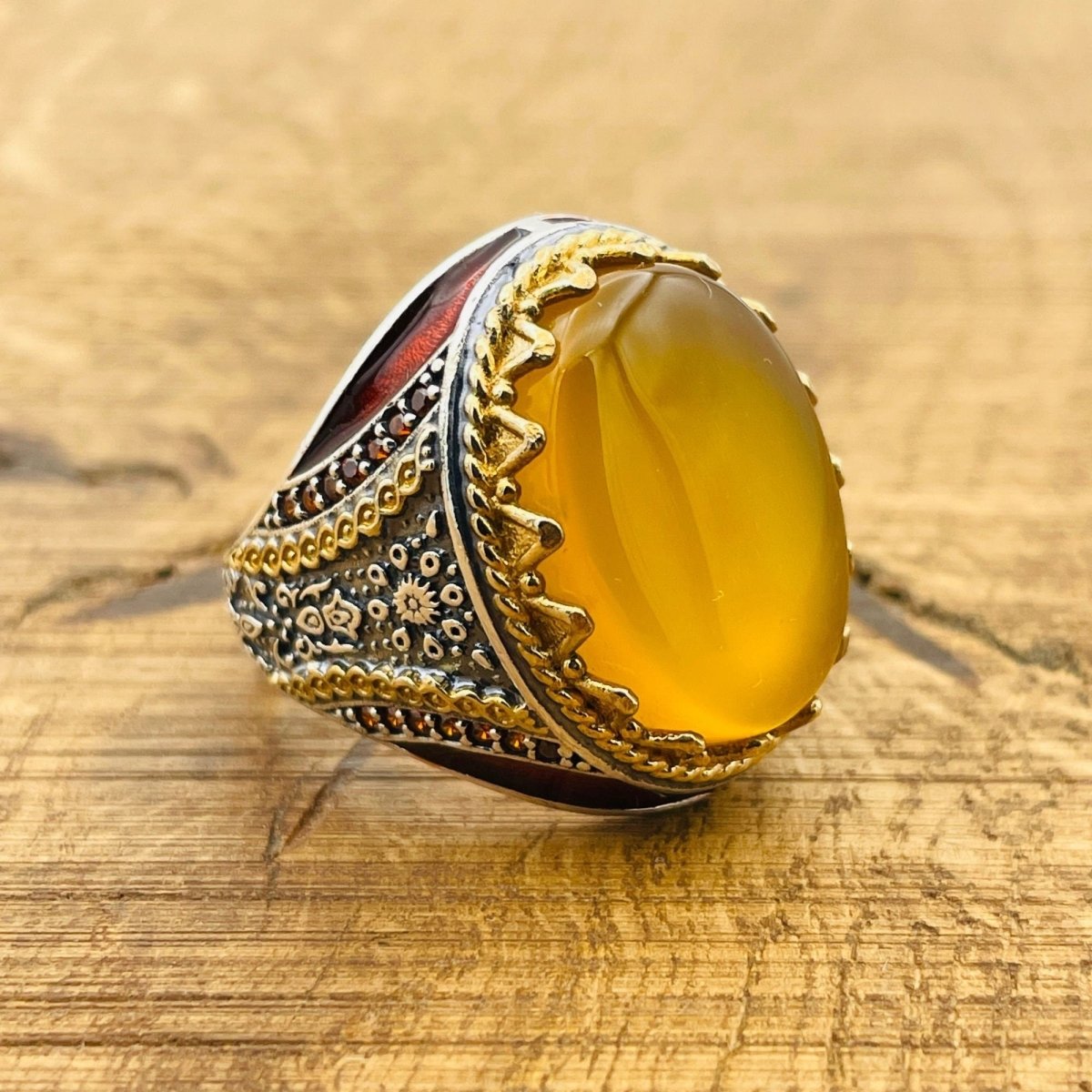 Men’s Yellow Agate Oval Ring - TryAladdin