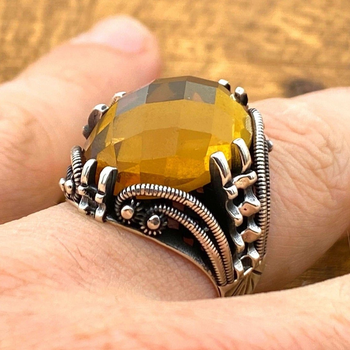 Men's Zultanite Color Changing Stone Silver Ring - TryAladdin