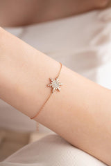 Nereze | Rose Hexagonal Design Snowflake Model Bracelet - TryAladdin