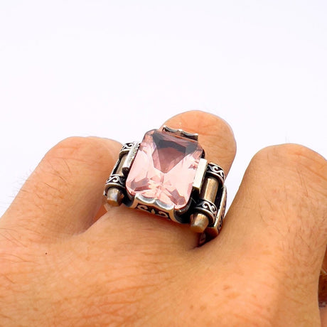 Pink Morganite Gemstone Unisex Silver Ring - TryAladdin