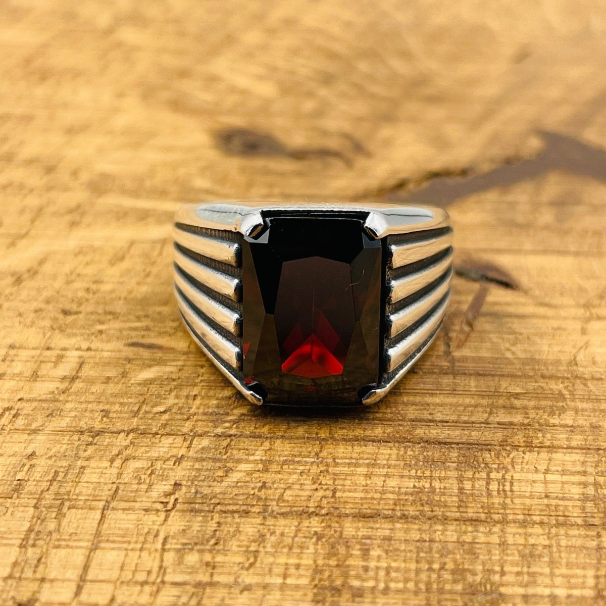 Red Ruby Square Ring Jewelry - TryAladdin