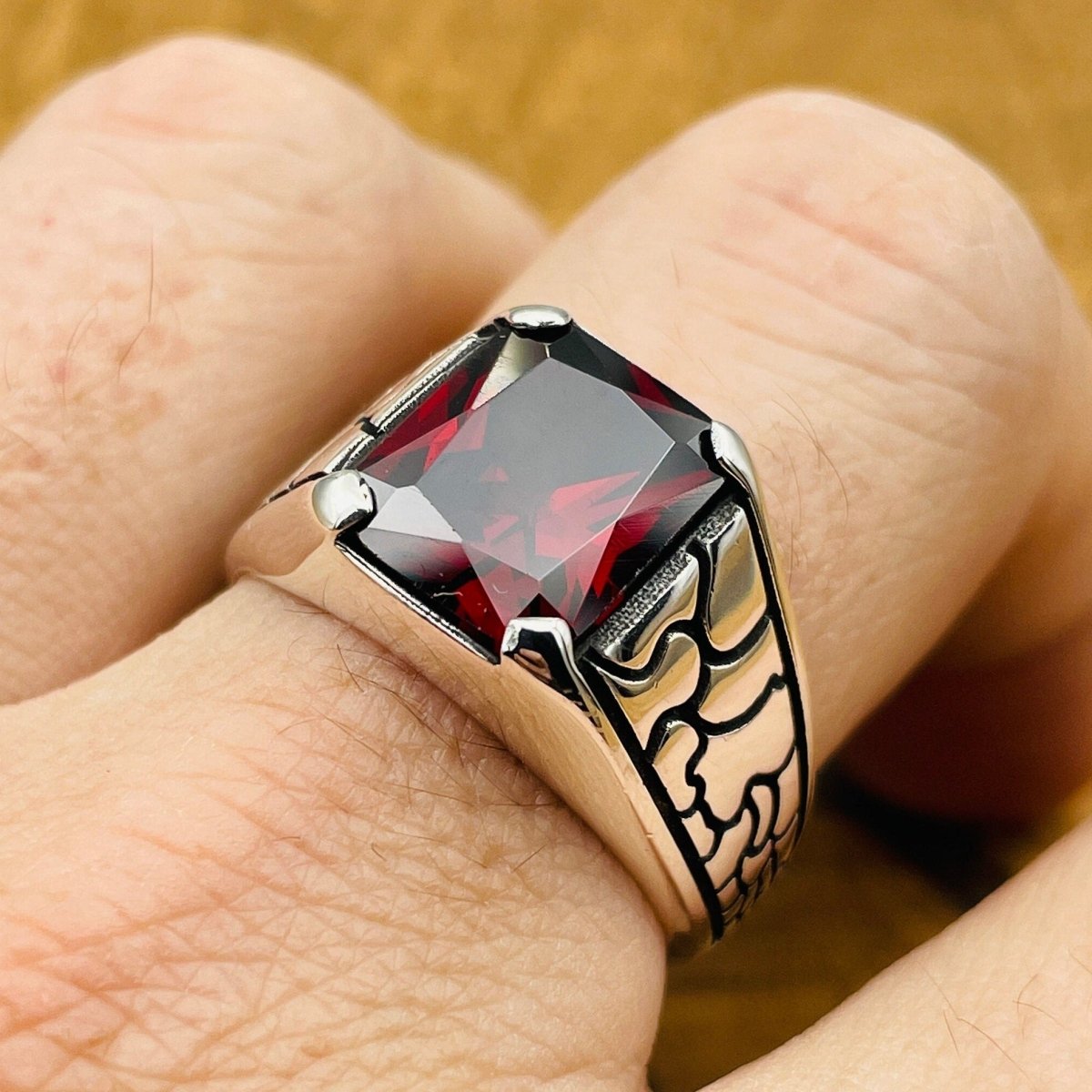 Red Square Ruby Puzzle Men’s Ring - TryAladdin