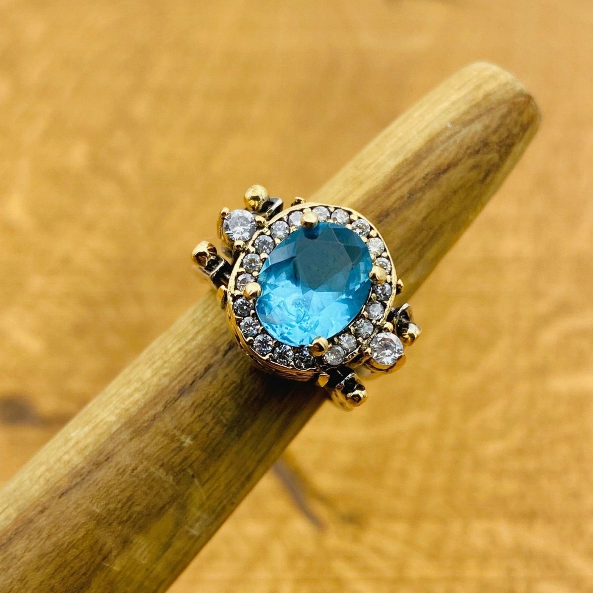 Reversible Ring, Aqua - Emerald Oval Stone - TryAladdin