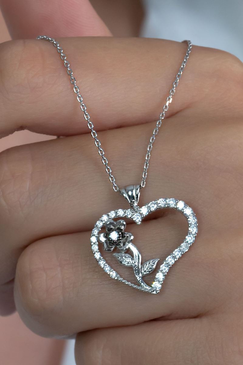 Taki | Silver Necklace with Rose of My Heart Stone, Valentine's Gift - TryAladdin