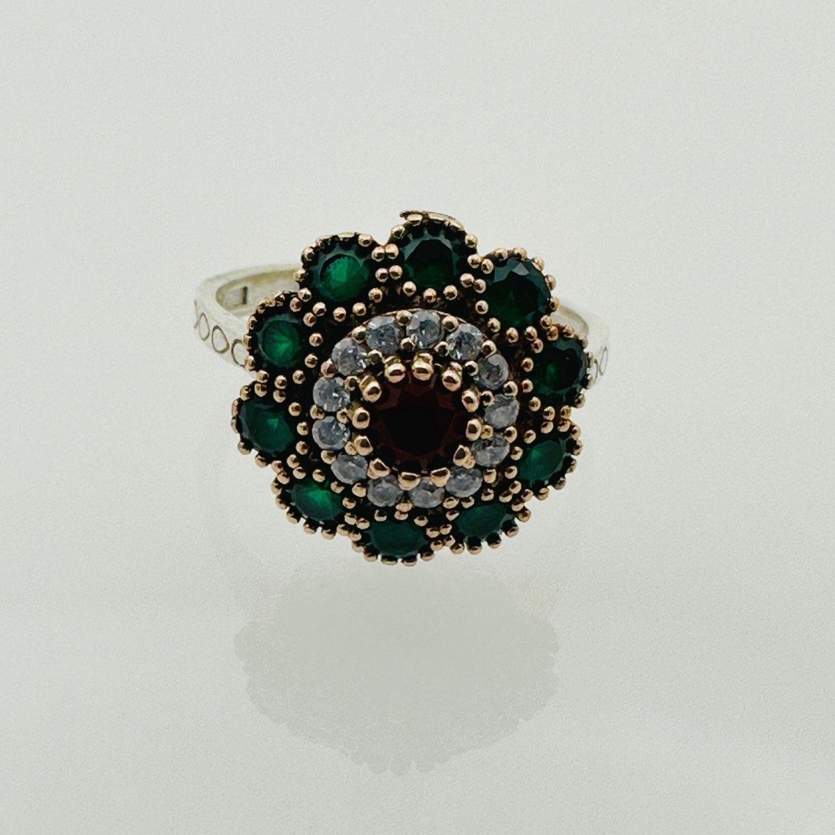 Women's Emerald Silver Ring - TryAladdin